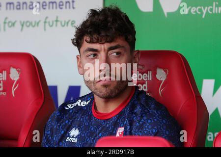 Matt Crooks #25 de Middlesbrough sur le banc lors du match amical de pré-saison Rotherham United vs Middlesbrough au New York Stadium, Rotherham, Royaume-Uni, le 19 juillet 2023 (photo de James Heaton/News Images) Banque D'Images