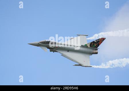L'Eurofighter de l'armée de l'air italienne se produit au Royal International Air Tattoo RAF Fairford 2023 Banque D'Images