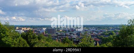 Vue panoramique sur Lincoln, regardant vers le sud-ouest vers Newark au loin. Banque D'Images