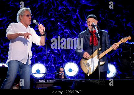 Durham, Royaume-Uni, 19.07.23 - le légendaire groupe de rock britannique The Who se produit au Durham Cricket Ground, à Chester le Street, Royaume-Uni. Crédit : Thomas Jackson/Alamy Live News Banque D'Images