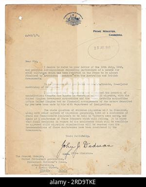 LETTRE HISTORIQUE DU BUREAU DU PREMIER MINISTRE DE L'AUSTRALIE CONCERNANT L'ASSISTANCE DISPONIBLE AUX ORGANISATIONS AGRÉÉES DE MIGRATION D'ENFANTS. Banque D'Images