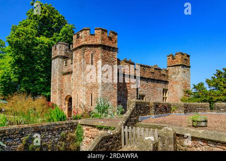 La Grande porte historique du 14e siècle au château de Dunster, Somerset, Angleterre, Royaume-Uni Banque D'Images