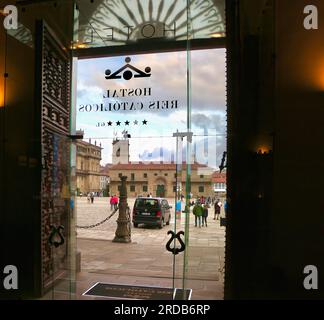 Vue de l'intérieur du Parador Museo Santiago hôtel de luxe 5 étoiles sur la Plaza del Obradoiro Santiago de Compostela Galice Espagne Banque D'Images