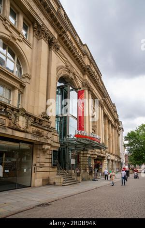 L'entrée principale du bâtiment Royal Exchange à St ann's Square, Manchester, Angleterre Banque D'Images