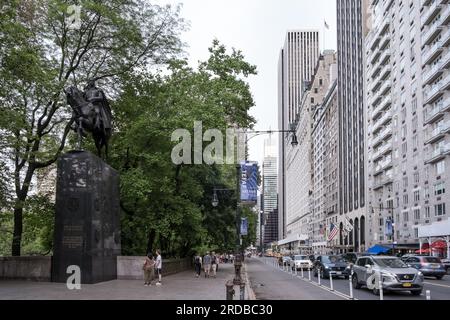 Vue de la statue équestre de Simón Bolívar, parfois appelée monument Simón Bolívar, installée dans Central Park de Manhattan Banque D'Images