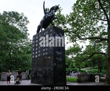 Vue de la statue équestre de José de San Martín, installée dans Central Park de Manhattan Banque D'Images