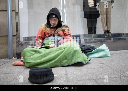 Jamie un dormeur difficile à york. Sans-abri dans les rues de York. Yorkhire, Royaume-Uni. Banque D'Images