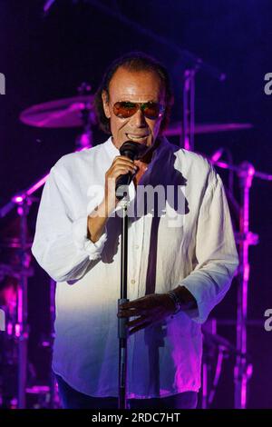 Florence, Italie. 19 juillet 2023. Antonnello Venditti se produit en concert sur son il Tour le 17 juillet 2023 au Musart Festival de Piazza SS. Annunziata, Firenze. (Photo Andrea Martini/NurPhoto) crédit : NurPhoto SRL/Alamy Live News Banque D'Images