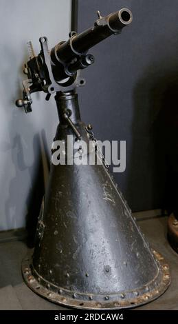 Canon naval Hotchkiss de 37 mm. Russie. Musée letton de la guerre. Riga. Lettonie. Banque D'Images