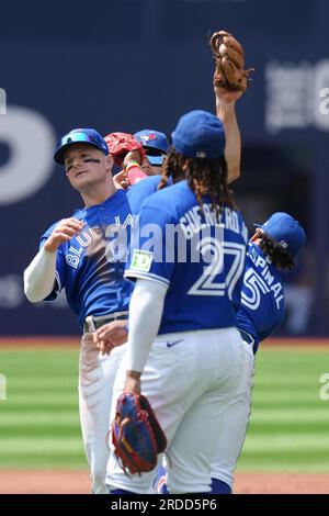 San Diego Padres shortstop Jake Cronenworth (9) takes ground balls before  an MLB regular season game against the Colorado Rockies, Monday, August 16  Stock Photo - Alamy