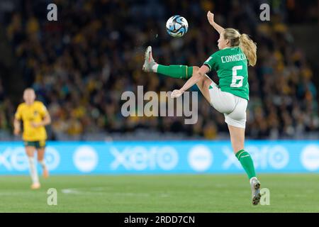 Sydney, Australie. 20 juillet 2023. L'irlandaise Megan CONNOLLY saute pour atteindre le ballon lors de la coupe du monde féminine de la FIFA 2023 entre l'Australie et l'Irlande au Stadium Australia le 20 juillet 2023 à Sydney, Australie Credit : IOIO IMAGES/Alamy Live News Banque D'Images