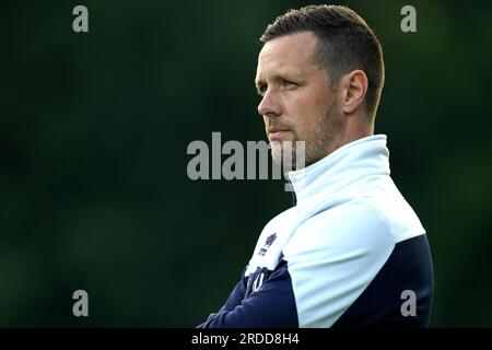 Hallgrimur Jonasson, entraîneur de KA Akureyri, lors du premier tour de qualification de l'UEFA Europa Conference League, match de deuxième étape au Park Hall Stadium, Oswestry. Date de la photo : jeudi 20 juillet 2023. Banque D'Images