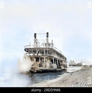 Bateau à vapeur, Mississippi River, St. Louis, Missouri, États-Unis, Arthur Rothstein, États-Unis Farm Security Administration, mars 1936 (colorisé) Banque D'Images