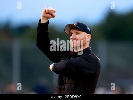 Stephen O'Donnell, entraîneur de Dundalk, célèbre à la fin de l'UEFA Europa Conference League le premier tour de qualification, deuxième étape à Oriel Park, Dundalk. Date de la photo : jeudi 20 juillet 2023. Banque D'Images