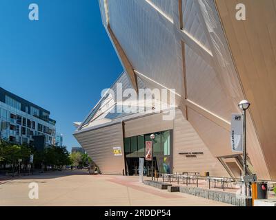 Colorado, 28 MAI 2023 - vue extérieure ensoleillée du Denver Art Museum Banque D'Images