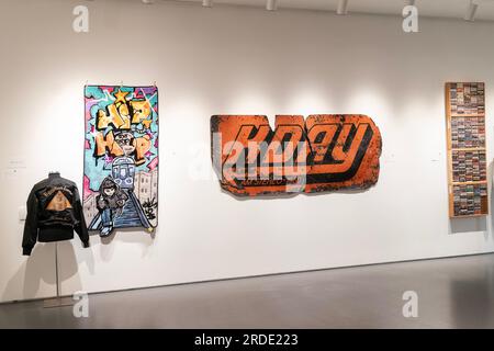 New York, États-Unis. 20 juillet 2023. De la Soul Posdnuos a organisé des souvenirs Hip Hop vus à la maison de vente aux enchères Sotheby's à New York lors de l'avant-première presse le 20 juillet 2023. (Photo de Lev Radin/Sipa USA) crédit : SIPA USA/Alamy Live News Banque D'Images