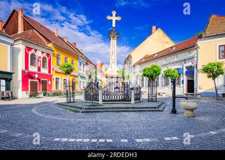 Szentendre, Hongrie. FO Ter, célèbre et beau centre-ville historique, rive du Danube, Budapest. Banque D'Images