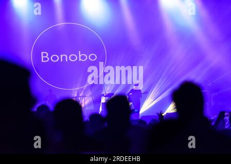 Las Vegas, Nevada - 22 septembre 2017 - Bonobo se produit devant une foule nombreuse au festival Life is Beautiful dans le centre-ville de Las Vegas Banque D'Images