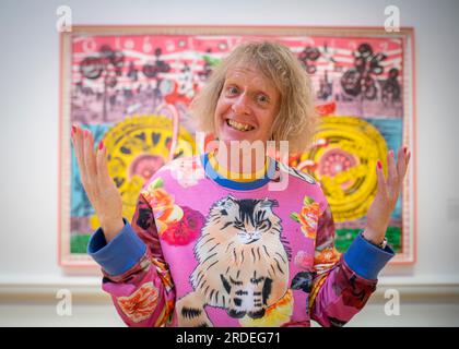 Royal Scottish Academy, National Galleries of, Royaume-Uni. 20 juillet 2023. Edimbourg. Sir Grayson Perry, photographié alors que son exposition Smash Hits débute à la Royal Scottish Academy au Mound à Édimbourg, en Écosse. La plus grande exposition jamais consacrée au travail de Sir Grayson Perry, couvrant ses 40 ans de carrière. Crédit photo : phil wilkinson/Alamy Live News Banque D'Images