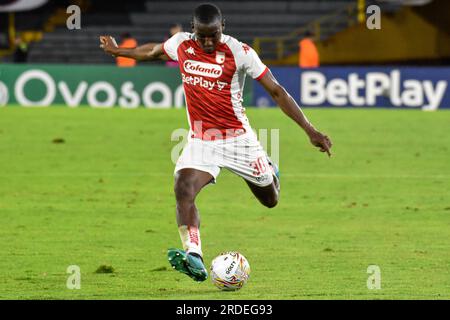 Bogota, Colombie. 19 juillet 2023. L'Independiente Santa Fe's DAIRON Mosquera lors du match V Jaguares (0) de Santa Fe (1) pour la première date de la BetPlay Dimayor second semestre League à Bogota, Colombie le 19 juillet 2023. Photo : Cristian Bayona/long Visual Press crédit : long Visual Press/Alamy Live News Banque D'Images