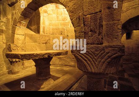 Crypte du monastère de San Salvador de Leyre (roman 11e siècle). Navarra. Espagne. Banque D'Images