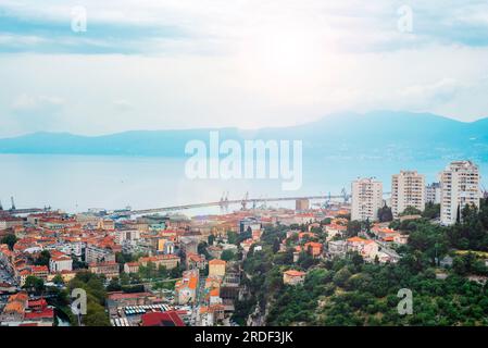 Rijeka Croatie - 13 juillet 2023 : vue aérienne de la ville de Rijeka. Banque D'Images