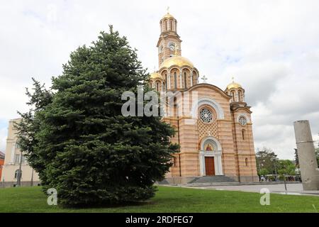 Charme extérieur de l'église orthodoxe à Banja Luka Banque D'Images