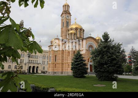 Charme extérieur de l'église orthodoxe à Banja Luka Banque D'Images