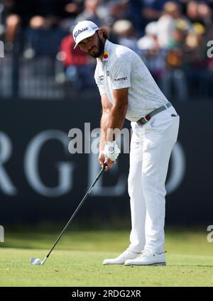 20 juillet 2023 ; Royal Liverpool Golf Club, Hoylake, Merseyside, Angleterre : Open Championship Round 1 ; Max Homa (USA) au 4e trou Banque D'Images