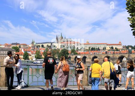 Juillet 07 2023 - Prague en République tchèque : vue sur la cathédrale de Prague Veitsdom Banque D'Images