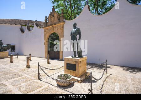 Torero Antonio Ordonez Statue at Plaza de Toros (arènes de Ronda) - Ronda, Andalousie, Espagne Banque D'Images