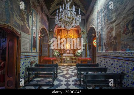 Autel du sanctuaire de Los Remedios - Olvera, Andalousie, Espagne Banque D'Images