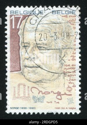 RUSSIE KALININGRAD, 26 OCTOBRE 2015 : timbre imprimé par la Belgique, montre Norge, écrivain, vers 1998 Banque D'Images