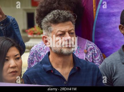 21 juillet 2023, Londres, Angleterre, Royaume-Uni : l'acteur ANDY SERKIS montre son soutien en tant que syndicat des arts de la scène et des industries du divertissement Equity Stage un rassemblement à Leicester Square en solidarité avec la grève SAG-AFTRA. (Image de crédit : © Vuk Valcic/ZUMA Press Wire) USAGE ÉDITORIAL SEULEMENT! Non destiné à UN USAGE commercial ! Banque D'Images