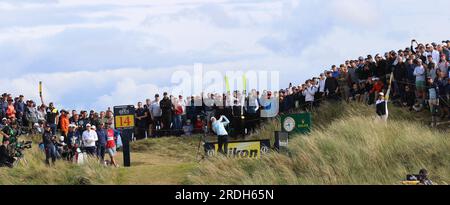 Hoylake, Royaume-Uni. 21 juillet 2023. L’américain Jordan Spieth pilote le quatorzième tee du 151e Open Championship au Royal Liverpool Golf Club à Hoylake, en Angleterre, le vendredi 21 juillet 2023. Harman dirige actuellement l'Open sur dix sous le par. Photo Hugo Philpott/UPI crédit : UPI/Alamy Live News Banque D'Images