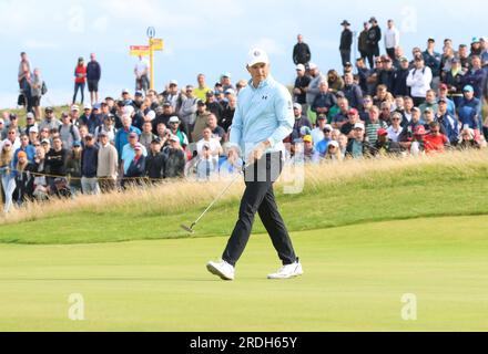 Hoylake, Royaume-Uni. 21 juillet 2023. L’américain Jordan Spieth sur le treizième green du 151e Open Championship au Royal Liverpool Golf Club à Hoylake, en Angleterre, le vendredi 21 juillet 2023. Harman dirige actuellement l'Open sur dix sous le par. Photo Hugo Philpott/UPI crédit : UPI/Alamy Live News Banque D'Images