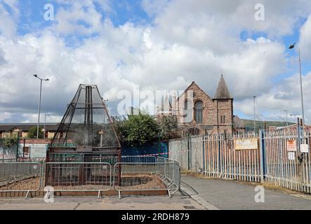 Onzième balise de nuit à Browns Square dans un quartier protestant de Belfast Banque D'Images