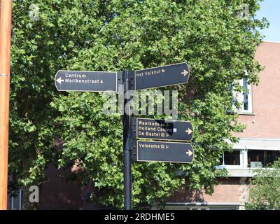 Panneaux directionnels à Nijmegen, pays-Bas Banque D'Images