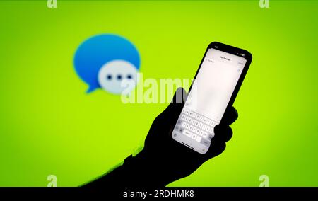 L'application Apple iMessage et le logo sont vus dans cette illustration photo le 21 juillet 2023 à Varsovie, Pologne. Banque D'Images