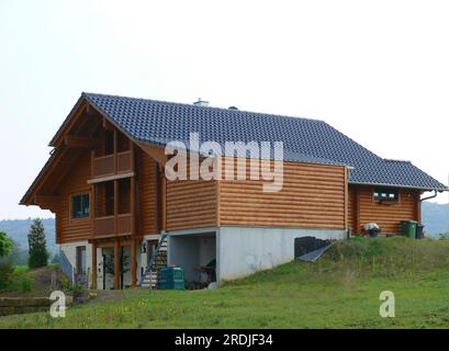 Nouvelle construction, maison en bois, maison unifamiliale Banque D'Images