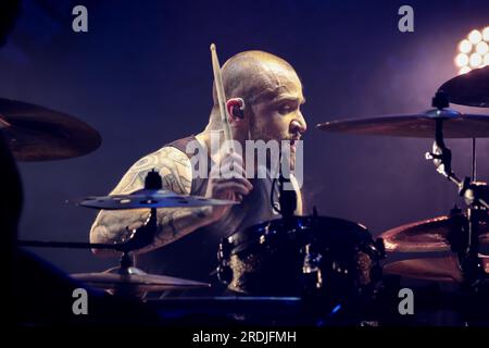 Curitiba, Brésil. 22 juillet 2023. PR - CURITIBA - 07/21/2023 - CURITIBA, SEPULTURA SHOW - Eloy Casagrande batteur du groupe Sepultura, lors d'une représentation à l'Opéra de Arame, à Curitiba, ce vendredi (21). Le groupe effectue une tournée de l'album Quadra. Photo : Robson Mafra/AGIF/Sipa USA crédit : SIPA USA/Alamy Live News Banque D'Images