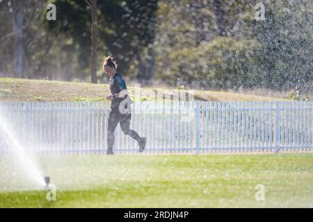 Tuggerah, Australie. 22 juillet 2023. Football : coupe du monde, femmes, entraînement Allemagne : Marina Hegering se réchauffe. Crédit : Sebastian Gollnow/dpa/Alamy Live News Banque D'Images