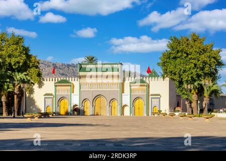 Le Dar al-Makhzen ou Palais Royal de Fès est le palais royal du roi du Maroc dans la ville de Fès, au Maroc Banque D'Images