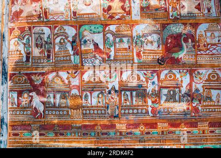 Peintures murales Nayak du 16e siècle fresques dans Thillai Nataraja Temple plafond, Chidambaram, Tamil Nadu, Inde du Sud, Inde, Asie Banque D'Images