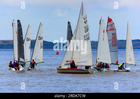 Tous ensemble attendent le départ de la course Banque D'Images