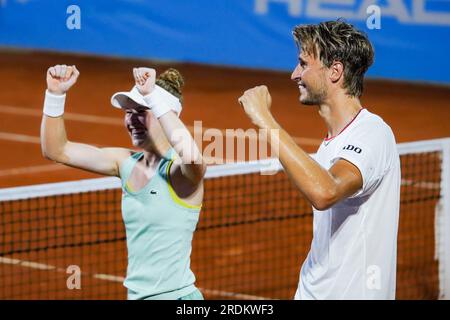 21 juillet 2023, Nice, Provence-Alpes-CÃ te d'Azur, FRANCE: LEANDRO RIEDI et CÉLINE NAEF pour l'équipe suisse contre ALIZE CORNET et RICHARD GASQUET pour l'équipe de France, lors du match de double mixte à la Hopman Cup 2023, Championnat du monde ITF par équipes mixtes le 21 juillet 2023 au Nice Lawn tennis Club à Nice, France. (Image de crédit : © Emilie Lohmann/ZUMA Press Wire) USAGE ÉDITORIAL SEULEMENT! Non destiné à UN USAGE commercial ! Banque D'Images