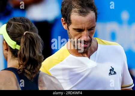 21 juillet 2023, Nice, Provence-Alpes-CÃ te d'Azur, FRANCE: ALIZE CORNET et RICHARD GASQUET pour l'équipe de France contre LEANDRO RIEDI et CÉLINE NAEF pour l'équipe suisse, lors du match de double mixte à la Hopman Cup 2023, Championnat du monde ITF par équipes mixtes le 21 juillet 2023 au Nice Lawn tennis Club à Nice, France. (Image de crédit : © Emilie Lohmann/ZUMA Press Wire) USAGE ÉDITORIAL SEULEMENT! Non destiné à UN USAGE commercial ! Banque D'Images