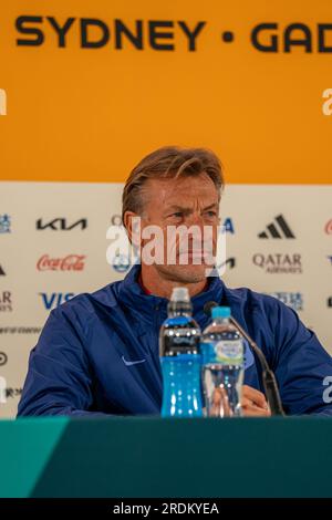 Sydney, Australie. 22 juillet 2023. Sydney, Australie, le 22 juillet 2023 : entraîneur-chef de la France Hervé Renard lors de la coupe du monde féminine 2023 de la FIFA MD-1 entraînement officiel et conférence de presse pour la France au Jubilee Stadium et au Sydney football Stadium à Sydney, Australie. (NOE lamas/SPP) crédit : SPP Sport Press photo. /Alamy Live News Banque D'Images