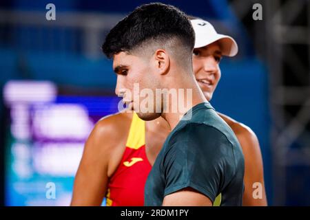 21 juillet 2023, Nice, Provence-Alpes-CÃ te d'Azur, FRANCE: CARLOS ALCARAZ et REBEKA MASAROVA pour l'équipe d'Espagne contre DAVID GOFFIN et ELISE MERTENS pour l'équipe de Belgique, lors du match de double mixte à la Hopman Cup 2023, ITF World Mixed Team Championships le 21 juillet 2023 au Nice Lawn tennis Club à Nice, France. (Image de crédit : © Emilie Lohmann/ZUMA Press Wire) USAGE ÉDITORIAL SEULEMENT! Non destiné à UN USAGE commercial ! Banque D'Images