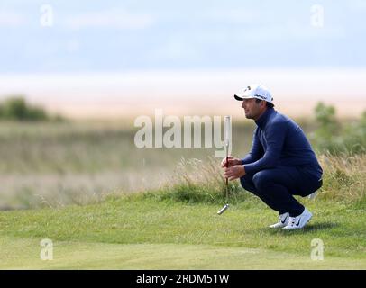 21 juillet 2023 ; Royal Liverpool Golf Club, Hoylake, Merseyside, Angleterre : l'Open Championship Round 2 ; Francesco Molinari (ITA) au 14e green Banque D'Images